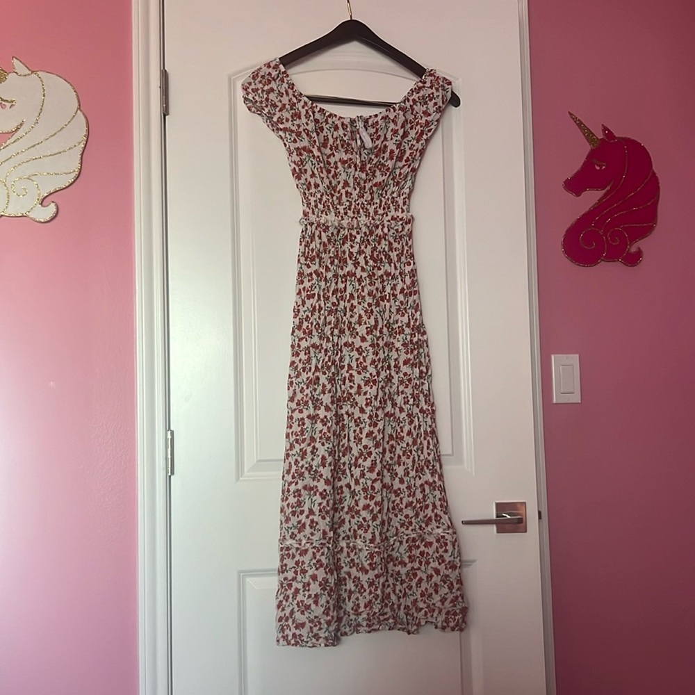 White and Red Flower Pattern Floral Dress